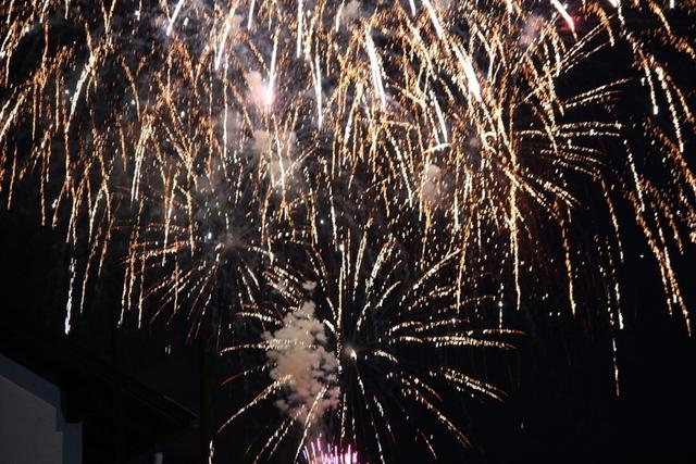 Feuerwerk über St. Michael zur Eröffnung des Festivals
