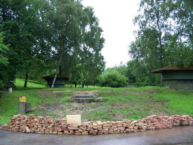 InterKulturGarten Pfaffenhofen an der Ilm: Sammelplatz für Material. Auch Kleinstmengen sind erwünscht. Also nicht wegschmeißen oder zu Deponie, sondern dem InterKulturGarten zukommen lassen! Danke!