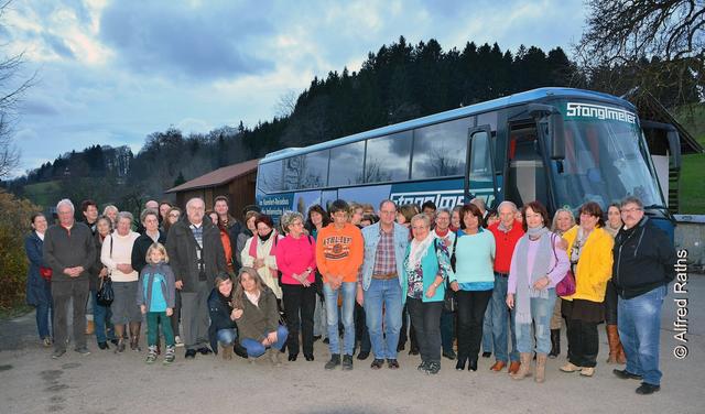 Proppevoll  war der Bus, mit dem der Tierschutzverein Pfaffenhofen unterwegs war (Foto ©: Alfred Raths)