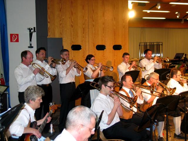 Trompeter und Posaunen der Big Band