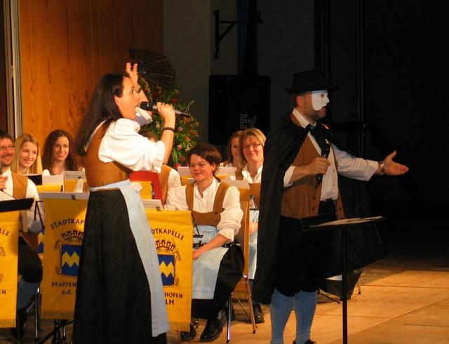 unsere Moderatoren bei der Ansage von Phantom der Oper