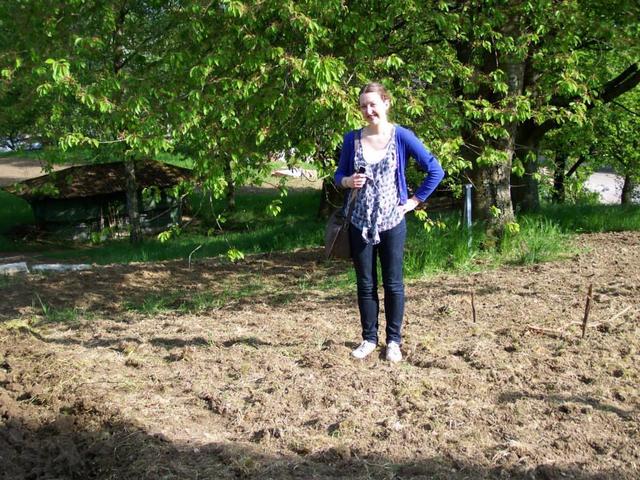 25.04.2014: InterKulturGarten Pfaffenhofen an der Ilm: Parzelle ZEHN(!) zum Eigenanbau von Gemüse geht an Sabine Graf aus Pfaffenhofen.