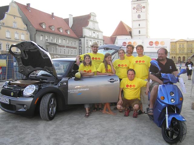 Die Gründungsmannschaft mit E-Mini