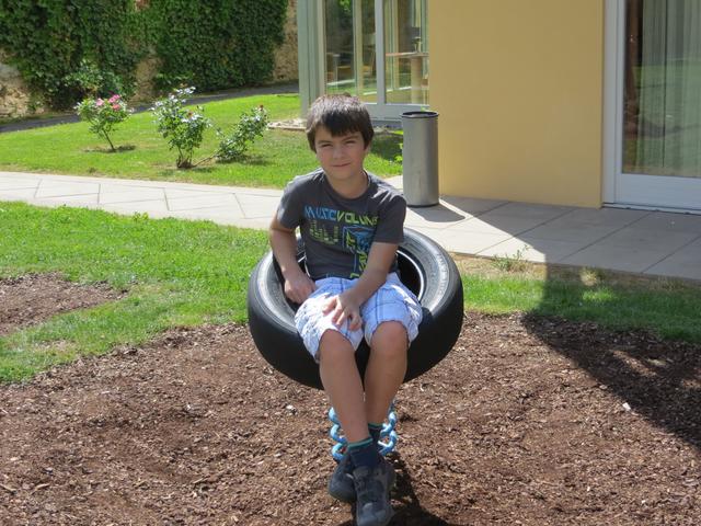 und einen Schaukelreifen