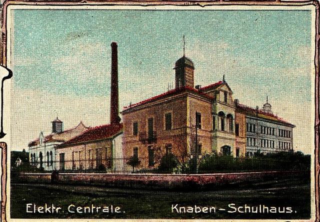 Ansicht der 1908 errichteten "Elektrischen Centrale" an der heutigen Schulstraße, die in Pfaffenhofen ein neues Energiezeitalter einleitete (1909).