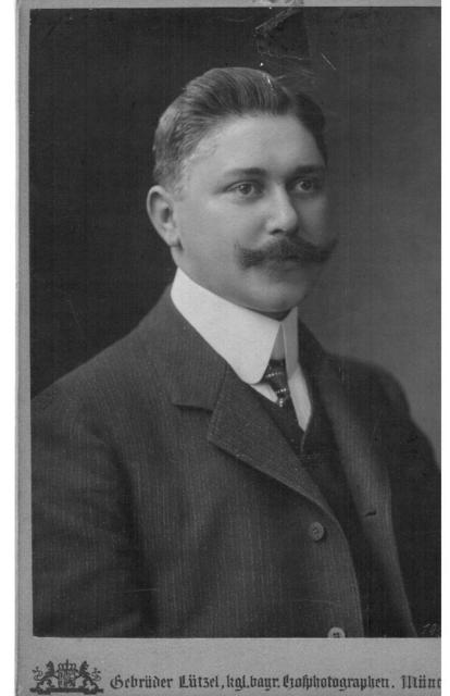 Der gebürtige Pfaffenhofener Dr. Josef Bergmeister war für die technische Abwicklung der Stromversorgung seiner Heimatstadt verantwortlich (um 1905).