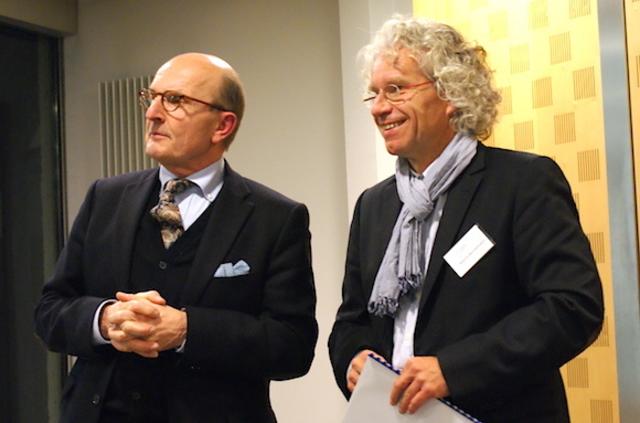 Dr. Peter F. Tropschuh (links) und der Organisator des Vortrags Martin Bornemann, Vorstandsmitglied von ProWirtschaft.