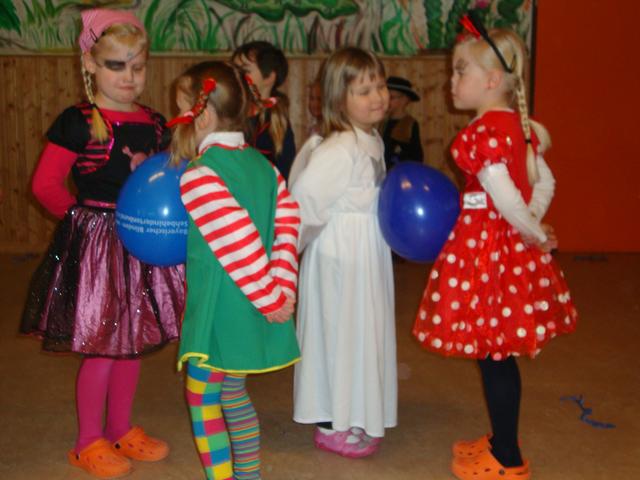 Luftballontanz KITA St. Elisabeth