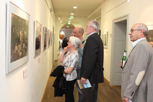 Vernissage zur Ausstellung „In Szene gesetzt“ im Rathaus.