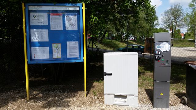 An der Info-Tafel erhalten die Besucher alle erforderlichen Informationen.