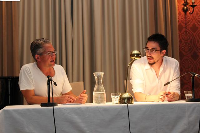 2 Autoren im Gespräch: Steffen Kopetzky (links) und Marko Dinic