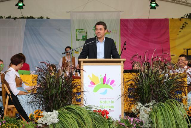 Bürgermeister Thomas Herker auf der Abschlußveranstaltung der Natur in Alzenau | Foto: Urheber: Karl Ebensberger