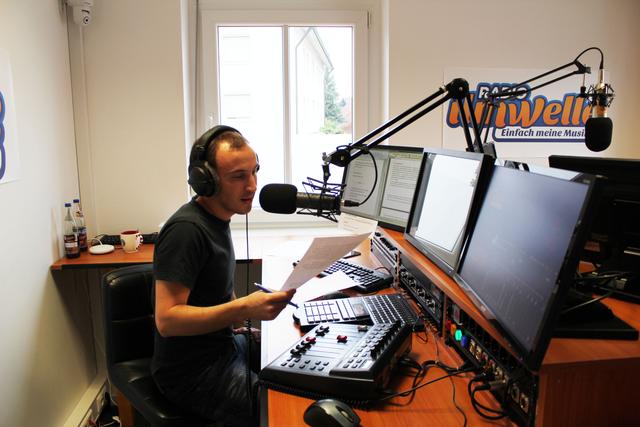 "Ilmwelle"-Moderator Daniel Mayr on air
