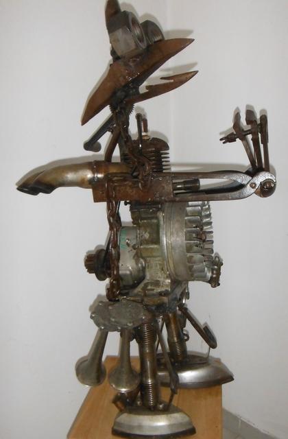 Hermann Hechenberger "Workaholiker". Das Erstgebot für die Skulptur steht bei:
350 HALLERTAUER bzw. Euro!!!!!!!!!!!!!!!!!
Wer bietet mehr?????????