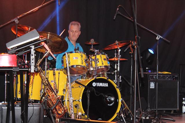 Schlagzeuger Arno Haselsteiner