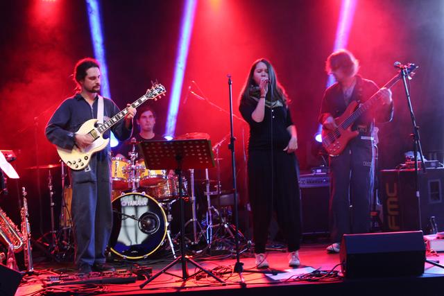 Die junge Band Tamad