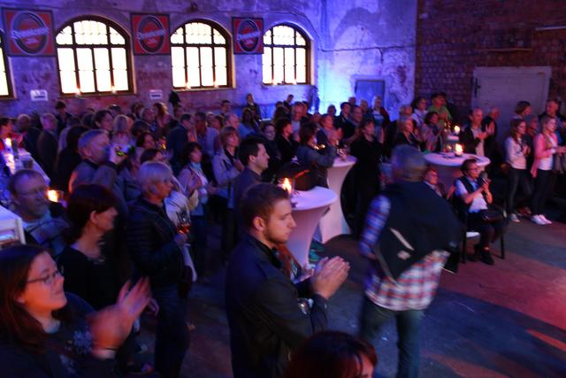 Das Publikum im alten Müllerbräu-Saal