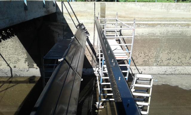 Leitblech nach der Montage im Klärwerk