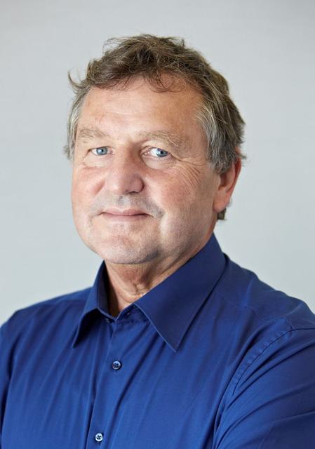 Hermann Loster von der Münchener Rückversicherungs-Gesellschaft spricht mit seinem Vortrag, “Sind wir noch zu retten?”