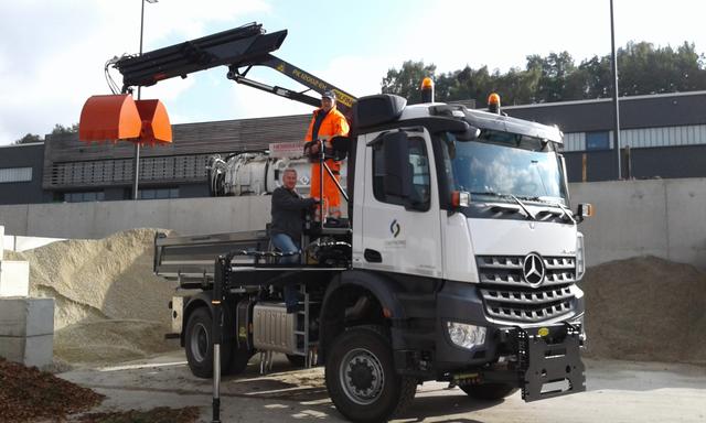 von links: Stefan Maier, SWP-Stadtservice und Erwin Halmich, LKW-Fahrer