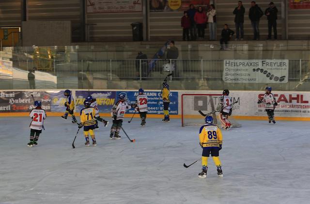 Treffer der Kleinschüler im Aufstiegsspiel gegen den Augsburger EV (Endstand: 14:4)