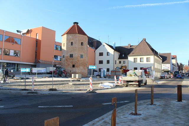 Der Platz am Hungerturm wird komplett neu gestaltet und deutlich aufgewertet.