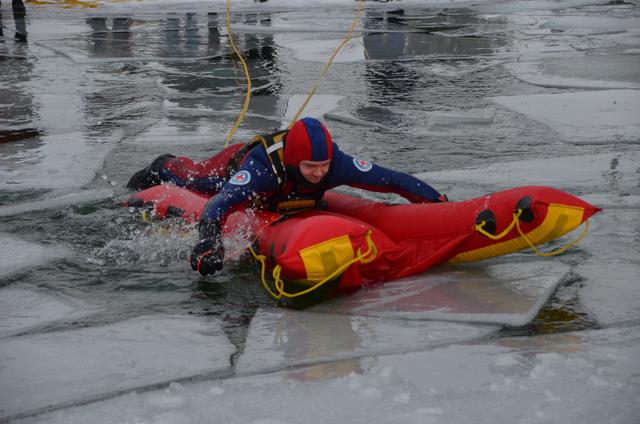 Fortbewegung im Brucheis