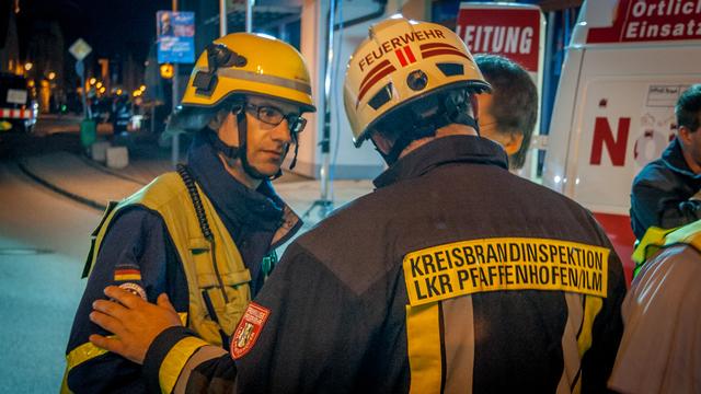 THW und Feuerwehr arbeiten eng zusammen.