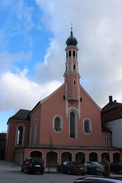 Die Spitalkirche nach der Außenrenovierung