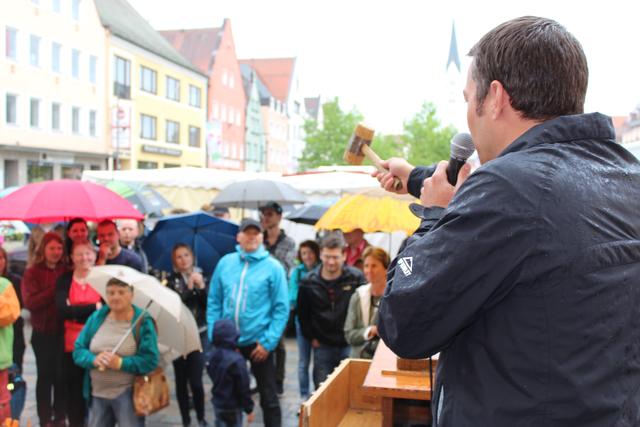 Die Fundsachen-Versteigerung beginnt am Dultsonntag um 14 Uhr vor dem Rathaus.
