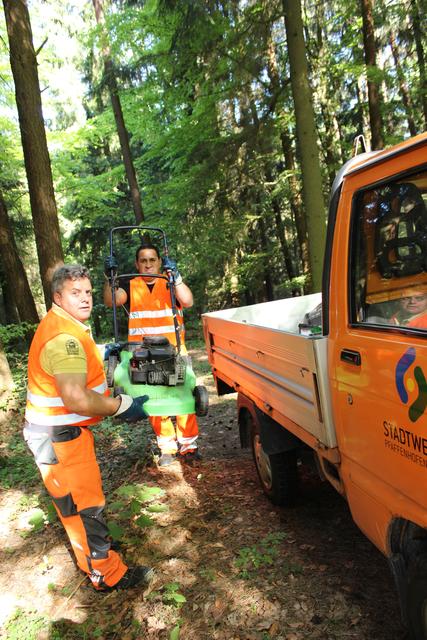 Die Ladefläche war schnell mit illegalem Müll gefüllt