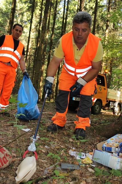 Auch Getränkekartons und Verpackungen für Fastfood lagen im Oberholz