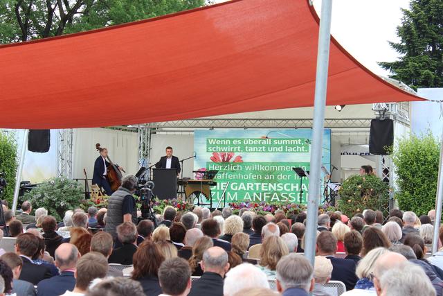 Bürgermeister Thomas Herker bei der Eröffnungsrede