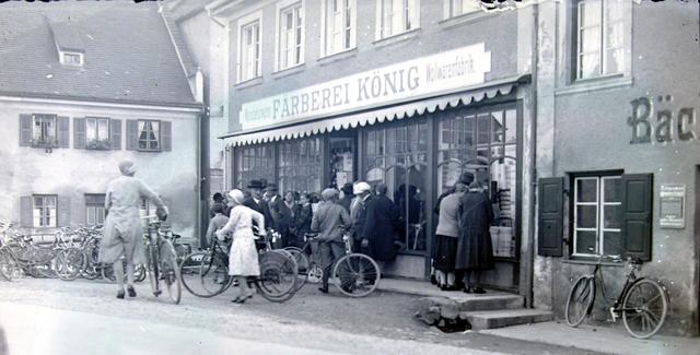 Das Fahrrad hat sich durchgesetzt (Münchener Straße, um 1935)