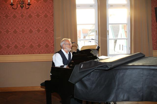 Walter Heimerl am Rathaus-Flügel