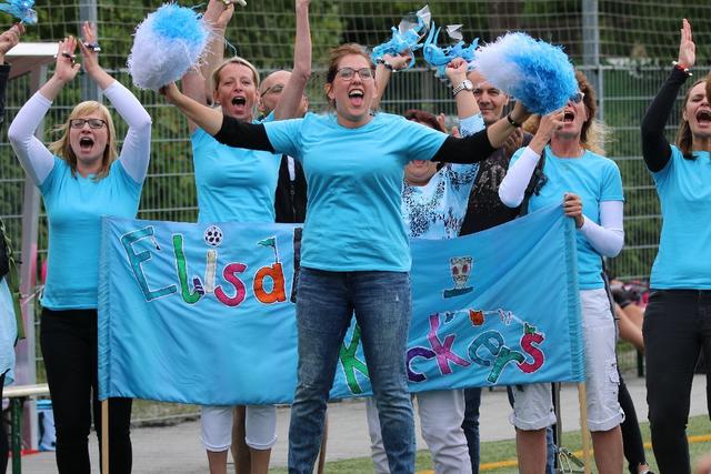 Die Fans erbrachten über den Tag hinweg mindestens genau so viel sportliche Leistung wie die Spieler auf dem Feld.