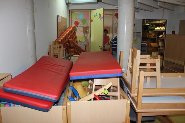 ..damit die Flächen in den Räumen frei werden.