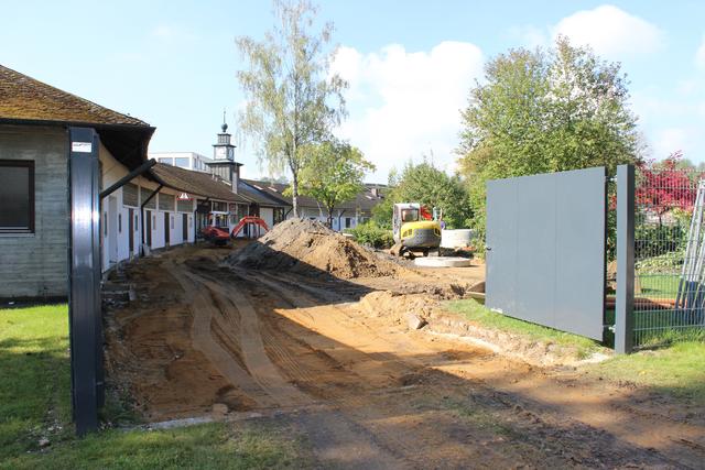 Dieser Weg für Rettungsfahrzeuge und Lieferverkehr muss saniert werden