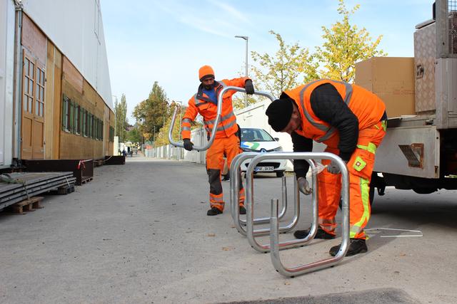 Simpel, aber schön: Montage der mobilen Fahrradständer
