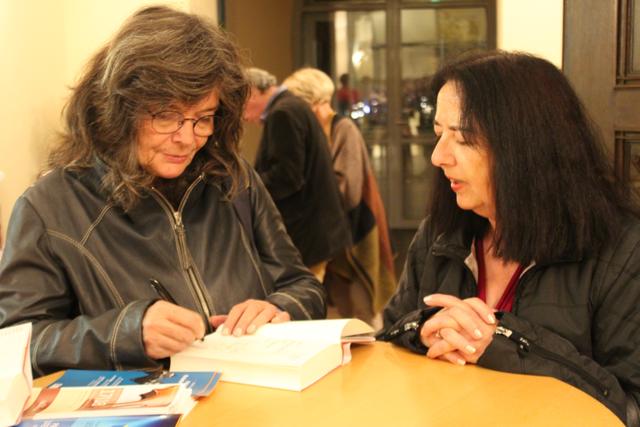 Sabine Bode signiert