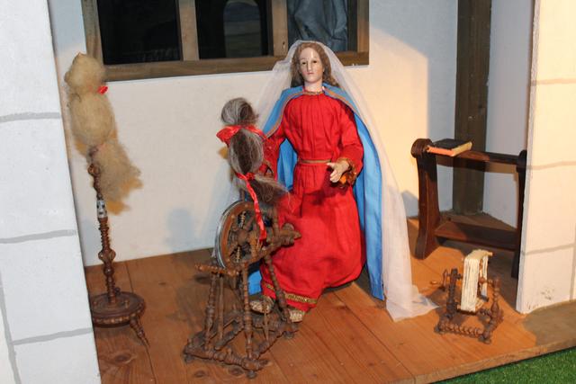 "Vorweihnacht" heißt die erste Szene.