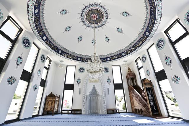 Führungen durch die Pfaffenhofener Moschee mit dem schönen Gebetsraum werden bei der Kermes am 28./29. April angeboten. | Foto: Florian Schaipp