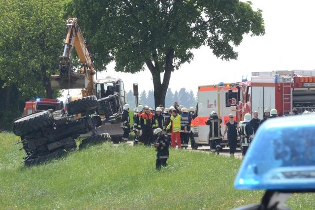 Traktorunfall bei Menzenpriel | Foto: Zell - www.pfaffenhofen-today.de