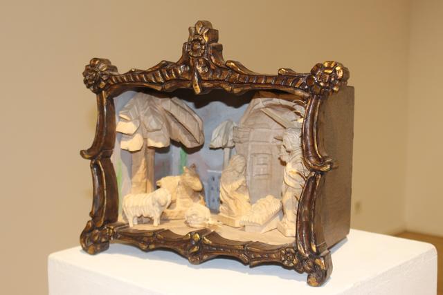 Kastenkrippe aus Lindenholz, geschnitzt von Josef Brummer