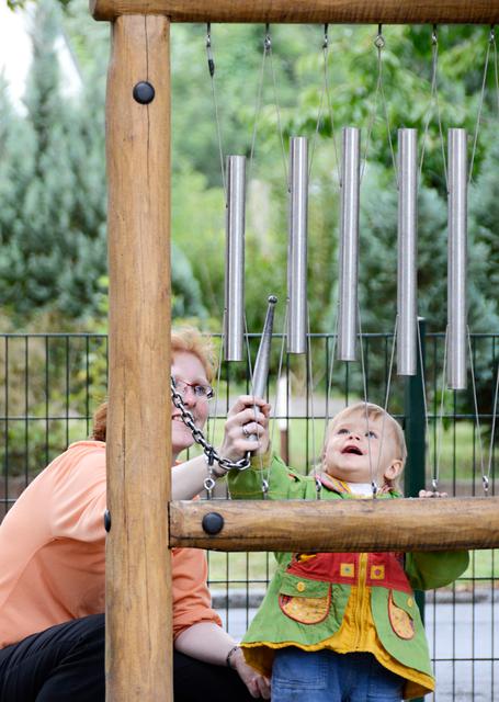 Ein Klangspiel am Spielpfad | Foto: SIK-Holz