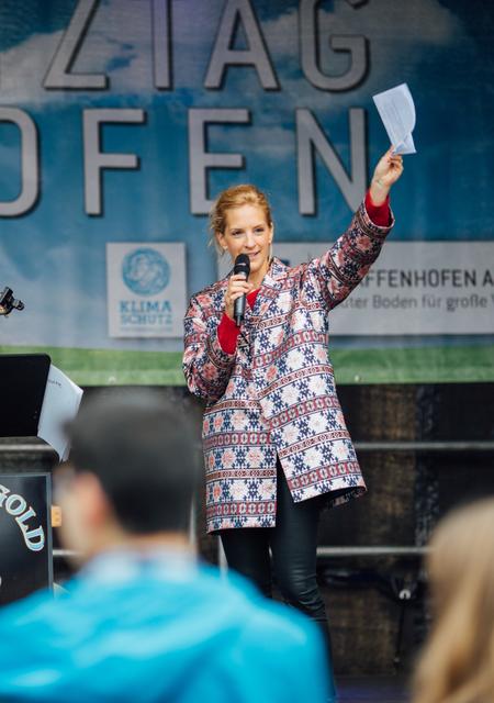 Auch in 2019 wieder mit dabei: Caro Matzko moderiert beim Klimaschutztag die Koch-Show „Genial Regional“.