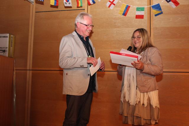 Vorstandsmitglied Marita Emrich sagte Sepp Steinbüchler "danke".