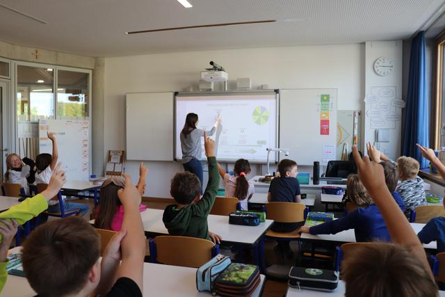 Die Digitalisierung an den städtischen Schulen ist auf den Weg gebracht. Vorreiter ist hier die neue Grund- und Mittelschule Pfaffenhofen.
