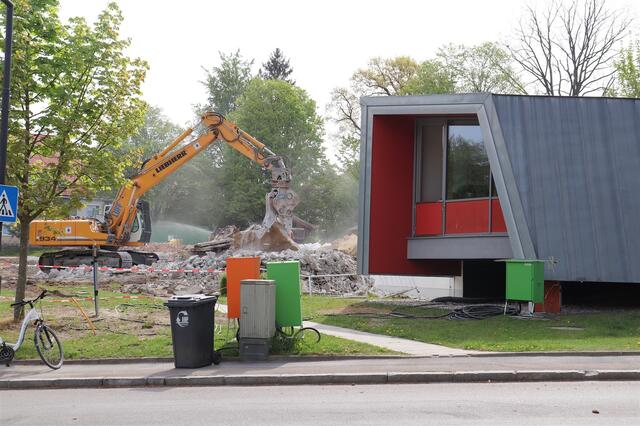 Abrissarbeiten am Kindergarten St. Michael im April 2020
