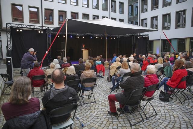 Steffen Kopetzky las aus "Monschau" | Foto: Florian Schaipp